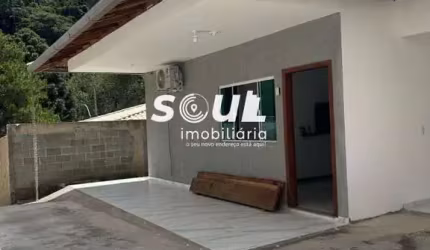 Casa para Venda em Teresópolis, Albuquerque, 3 dormitórios, 1 suíte, 2 banheiros, 4 vagas