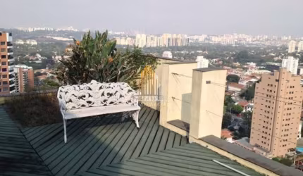 Cobertura no Condomínio Jatahy em Vila Madalena com 250m² 2 suítes 4 banheiros 2 vagas de garagem