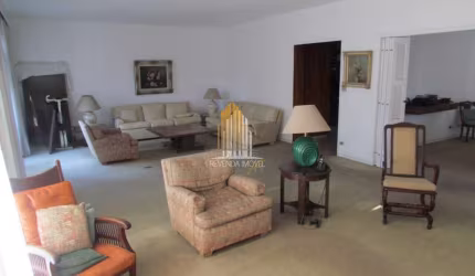 APARTAMENTO DE 300M² COM TRÊS SUÍTES, CINCO BANHEIROS E TRÊS VAGAS Á VENDA NO JD PAULISTA APARTAMENT