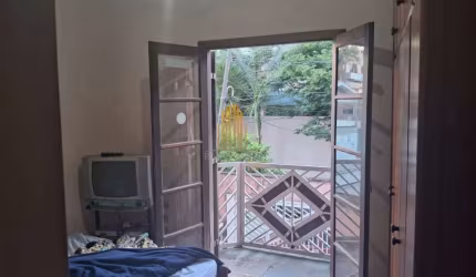 MORUMBI, CASA EM RUA FECHADA DE 252M², 3 DORMITÓRIOS, 5 VAGAS À VENDA.