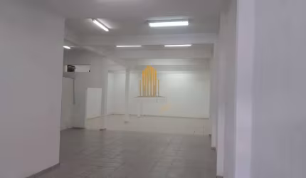 Penha, Galpão Comercial de 440m² com escritório e estacionamento.