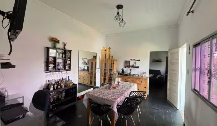 Ipiranga, Casa Residencial de 165m² com 3 dormitórios, 1 suíte, 2 vagas.