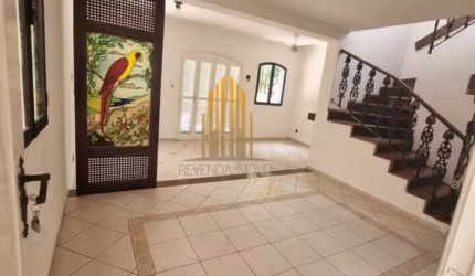 Casa de condomínio com 134m², 3 dormitórios, 1 suíte e 3 vagas de garagem Casa de condomínio no Jard