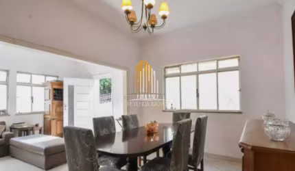 Casa Sobrado à venda no Brooklin de 200m² com 4 dormitórios e 1 vaga de garagem Casa Sobrado à venda