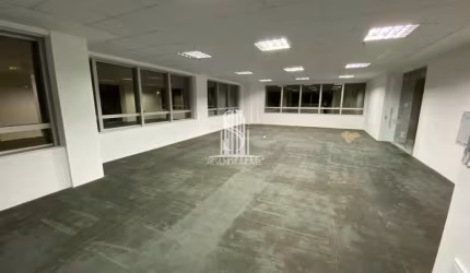 SENNA MADUREIRA, CONJUNTO COMERCIAL COM 120M², 2 BANHEIROS, 3 VAGAS, NA REGIÃO DA VILA CLEMENTINO.