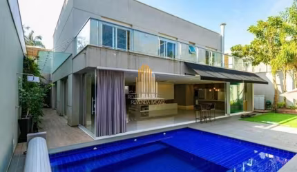 Cond. Hípica Garden, Sobrado de 600m² com 3 suítes, piscina, 5 vagas na Granja Julieta.  Cond. Hípic
