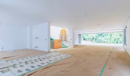Cond. Hípica Max Garden, Sobrado de 850,47m² com 4 sutes, 6 vagas na Chácara Santo Antônio.