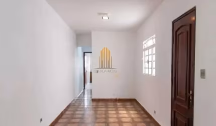 Vila Moraes - Sobrado com 145m² - 3 dormitórios, sendo 1 suíte e 2 vagas.