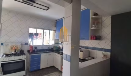 CASA DE VILA NO JARDIM DAS ESMERALDAS DE 85m² COM 2 DORMITÓRIOS E 3 BANHEIROS A VENDA