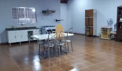 Casa Assobradada no Butantã com 3 quartos 2 vagas, 3 banheiros. CASA RESIDENCIAL DE 246M² COM 3 DOR