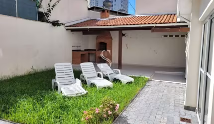 Santo Amaro - Casa de 300m² com 5 dormitórios/4 suites, 6 banheiros e 4 vagas