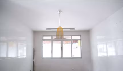 Jabaquara - Casa Assobradada com 166m² 4 dormitórios, 2 suítes, 3 banheiros e 3 vagas.