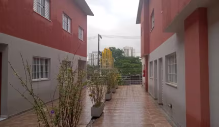 Jabaquara - Casa em Condominio Com 75m2, 2 Dormitorios 1 Suite 1 Vaga de Garagem.