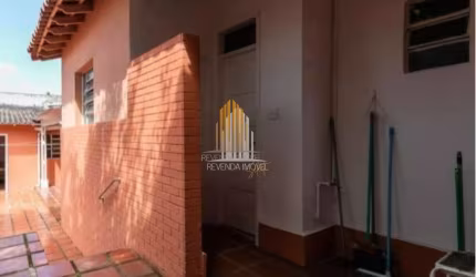 INDIANÓPOLIS - Sobrado 200m² com 3 Quartos e 4 banheiros.