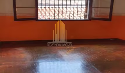 Campo Grande - Casa Assobradada, com 120m² com 2 banheiros, garagem com 2 vagas.
