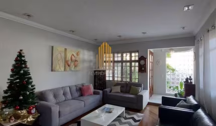 SOBRADO RESIDENCIAL DE 283M²  COM 4 DORMITÓRIOS , 3 BANHEIROS E 5 VAGAS Á VENDA NA REGIÃO DO CAMBUCI