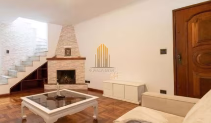 CASA ASSOBRADADA DE 240m2 COM 3 QUARTOS, 3 SUITES 2 SALAS E 2 VAGAS Á VENDA EM ALTO DE PINHEIROS CAS