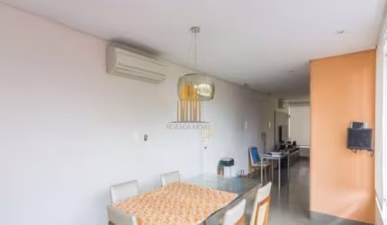 PINHEIROS - CASA DE 180m² COM 2 QUARTOS, 1 SUITE, 2 BANHEIROS, QUINTAL E 2 VAGAS.