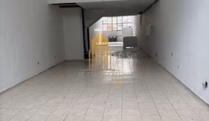 Galpão Comercial - Bom Retiro de 300m² com 4 banheiros, térreo, subsolo, mezanino e quintal