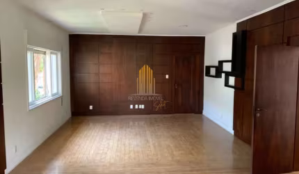 Jardim Paulista, Casa Residencial de 439m² com 3 dormitórios, 1 suíte, 6 vagas.