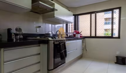 EDIFICIO NEMESIS, MORUMBI- APARTAMENTO DE 115m² COM 3 DORMITÓRIOS, 1 SUITE E 2 VAGAS Á VENDA