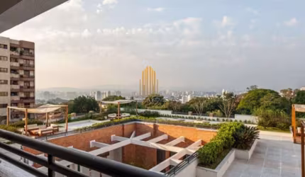 EDIFÍCIO OFFICE GARDEN - SALA COMERCIAL DE 93M² COM RECEPÇÃO, COPA, 2 BANHEIROS, VARANDA E 2 VAGAS.