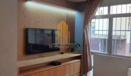 EDIFICIO DAS FLORES, LAPA- APARTAMENTO DE 60m² COM 2 DORMITÓRIOS , 1 BANHEIRO E 1 VAGA Á VENDA