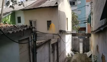 Perdizes, Terreno Misto de 369m² com 2 construções.