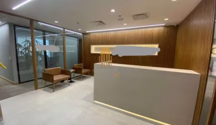 Edifício Joaquim Floriano - Itaim Bibi, Sala Comercial de 244,53 com 7 vagas.