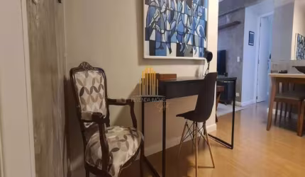 Condomínio Saint Laurent. Vila Olimpia. Apartamento á venda 82m² 1 Dormitório, 1 banheiro e vaga.
