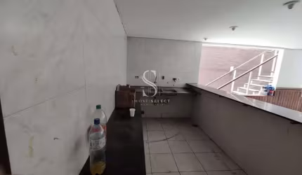 Chácara Santo Antônio (Zona Sul), Casa Comercial de 231m² com mezanino, 3 wcs, 1 vaga.