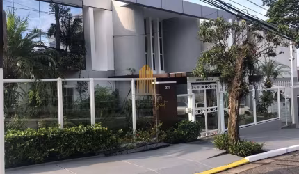 Comercial com 360m², 6 salas, 5 banheiros, 6 vagas Comercial com 360m², 6 salas, 5 banheiros, 6 vaga