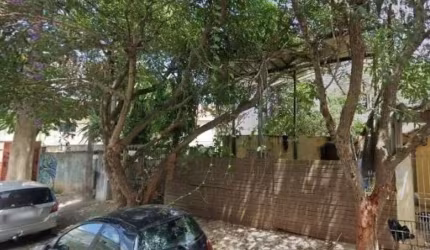 Morumbi, Terreno Residencial de 150m² com casa antiga.