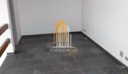 CONDOMÍNIO CLAUDE MONET, COB DE 120M² POSSUI 4 DORM (1 SUÍTE), E 2 VAGAS, À VENDA NA REGIÃO DA LAPA.