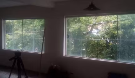 Raposo Tavares - Casa de 200m² com 2 casas: 3 dormitórios, 2 banheiros e 3 vagas