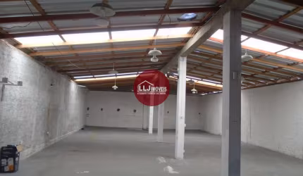 Excelente barracão 380m2, terreno 500 m2, regiao alta R  750 mil prox linha verde