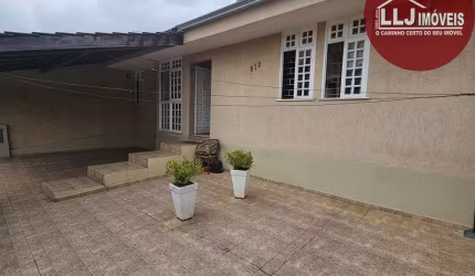Casa Bairro alto 90m2, térrea, 03 qtos ste , 03 vagas, churrasq. averbada,100 mts da Alberico
