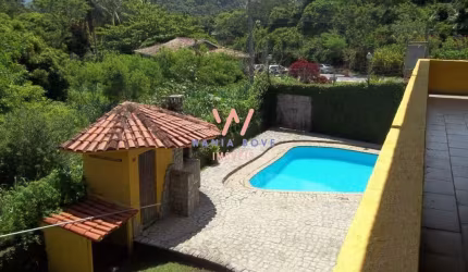 Sobrado à venda, 2 quartos, 1 suíte, 12 vagas, Feiticeira - Ilhabela/SP