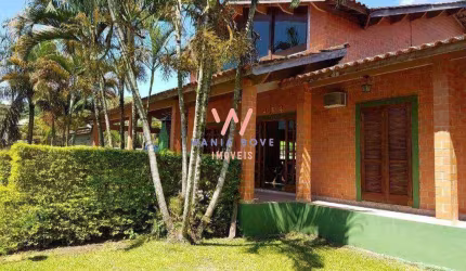 Casa a 60m da Praia, com 3 dormitórios à venda, 205 m² por R$ 1.400.000,00 - Cigarras - São Sebastião/SP