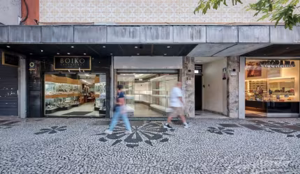 Ponto comercial para alugar na Avenida Luiz Xavier, 24, Centro, Curitiba, 111 m2 por R$ 20.000
