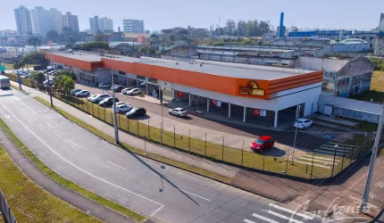 Ponto comercial para alugar na André Ferreira Barbosa, 8157, Capão Raso, Curitiba, 75 m2 por R$ 5.600