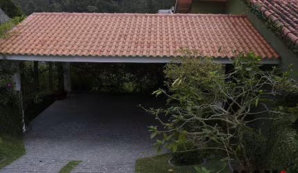 Casa com 3 dormitórios à venda, 172 m² por R$ 1.100.000 - Caputera - Arujá/SP