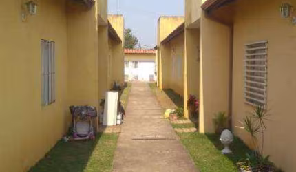 Casa com 2 dormitórios à venda, 54 m² por R$ 250.000,00 - Vila São Sebastião - Mogi das Cruzes/SP