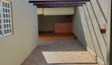 Casa no Bairro JARDIM MÁRCIA I na cidade de  Agudos;