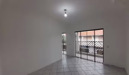 Sala Comercial no Bairro CENTRO - Condominio Galeria Munhoz na cidade de  Agudos;