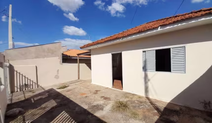 Casa no Bairro Jardim São Vicente I na cidade de  Agudos;