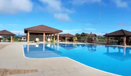 Condomínio Fazenda Real, lote de esquina com 762m², Santa Izabel