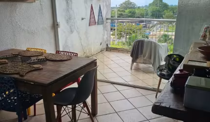Edifício Lirio do Vale, 170m² , 4 quartos sendo 2 suítes, 2 vagas de garagem, Coqueiro