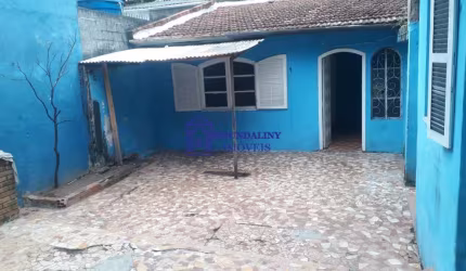 TERRENO COM 01 SALÃO E 03 CASAS - R$ 700.000,00 - JD. ESMERALDA