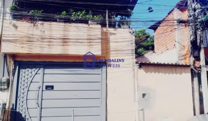 ÓTIMO SOBRADO COM 2 DORM. A VENDA - R$ 200.000,00